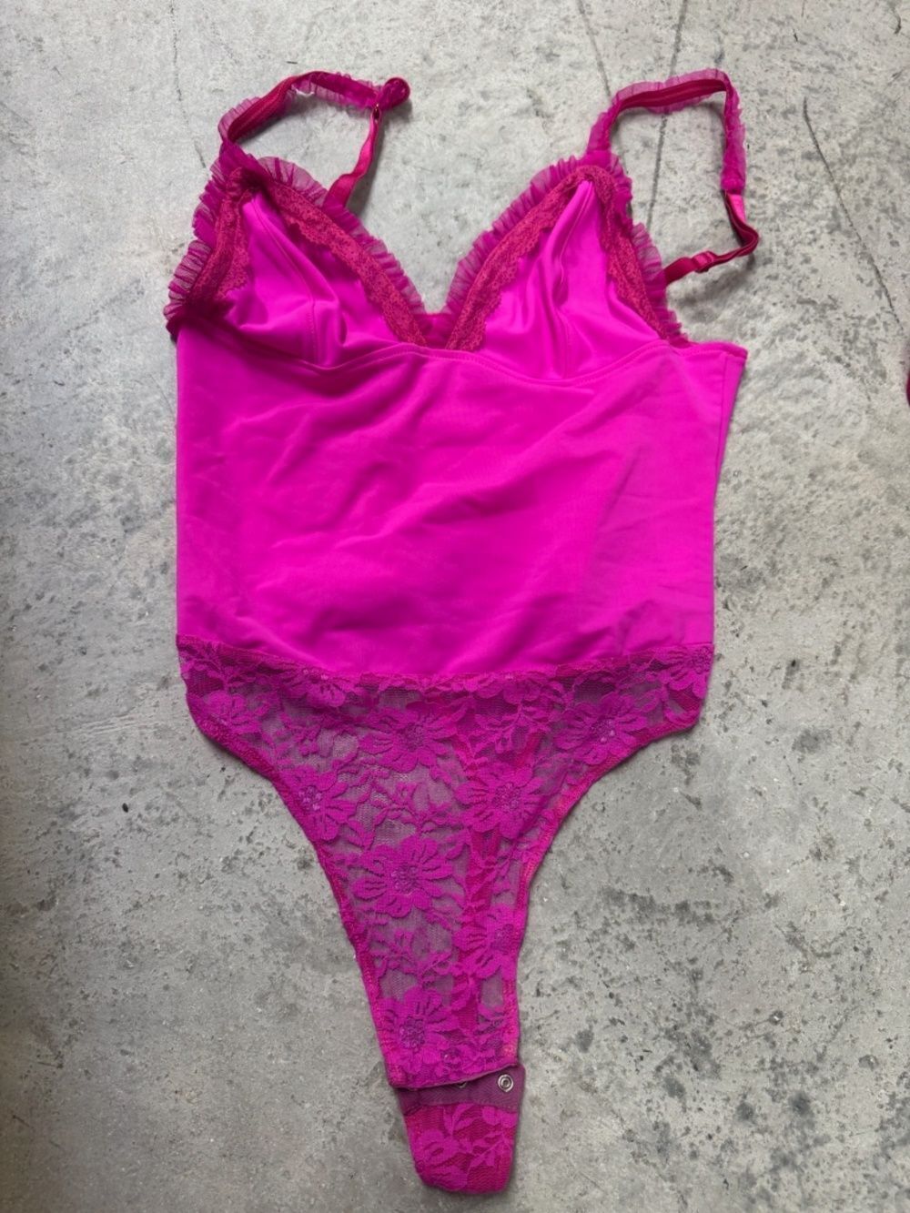 Amanda Uprichard Size Small - HOT PINK Lace Bodysuit - Cami
